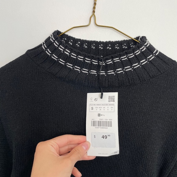 ZARA Black Exposed knit cropped sweater with bell sleeves - Picture 4 of 6